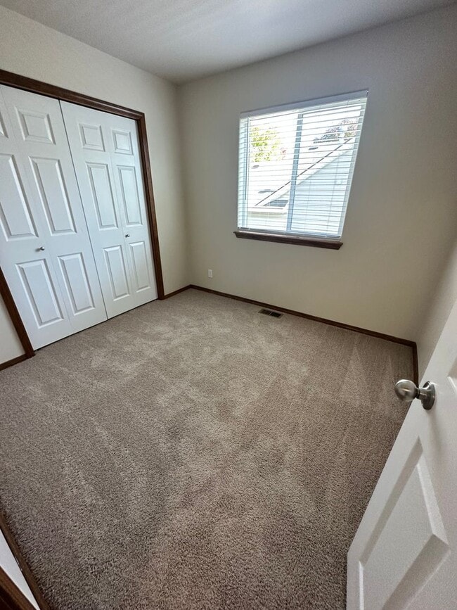 Building Photo - 4 bdrm/2 bath house in CDA