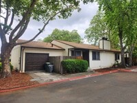 Building Photo - Charming 2-bedroom, 2- bathroom home in park like setting close to downtown Santa Rosa