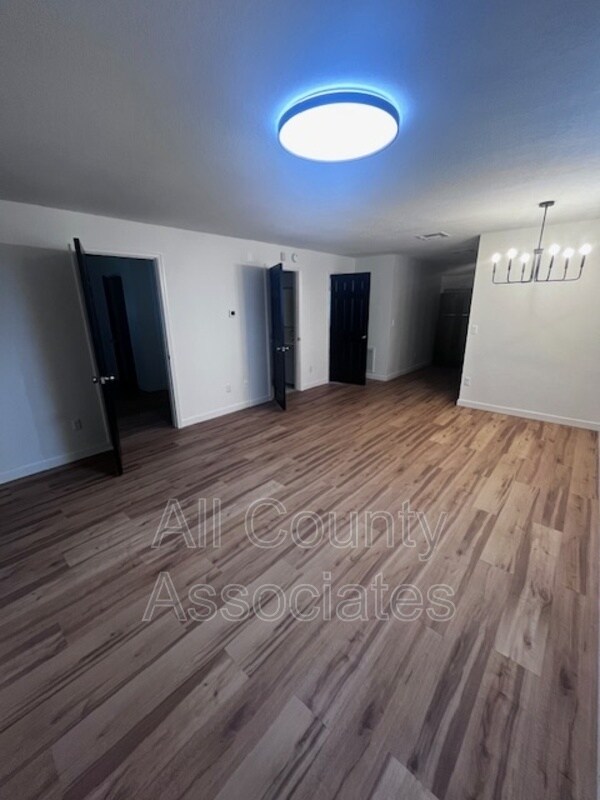 Building Photo - 2273 Norman Dr