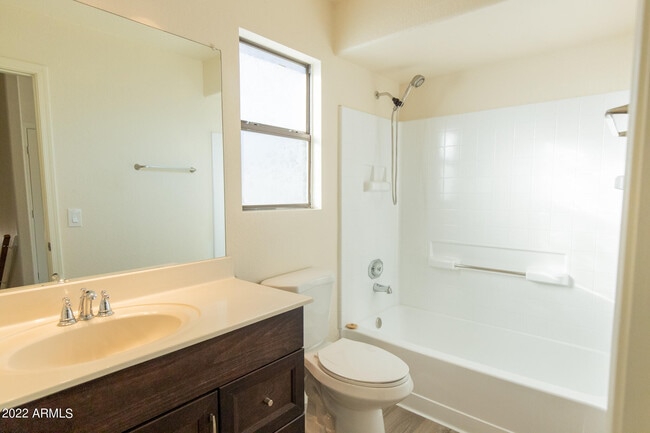 Building Photo - 4368 W Wahalla Ln