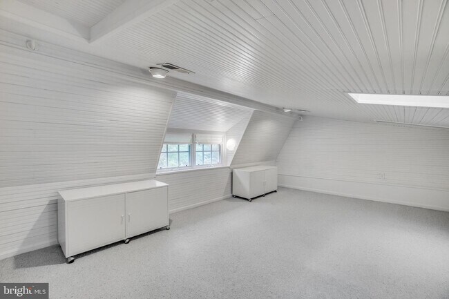 Building Photo - 2030 Pierce Mill Rd NW