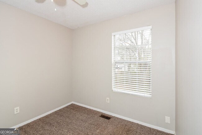 Building Photo - 1630 Carrie Spring