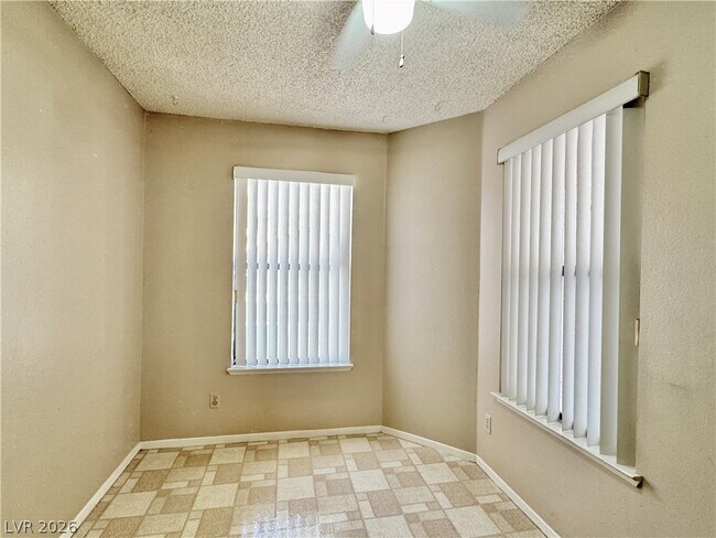 Building Photo - 304 Crosswind Way