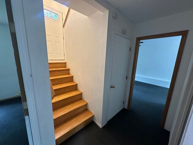 Building Photo - 3 BR Home in Clearwood