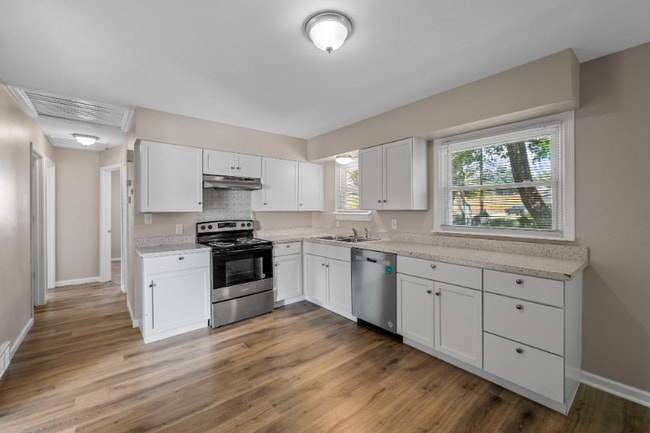 Building Photo - 210 Vest Ave