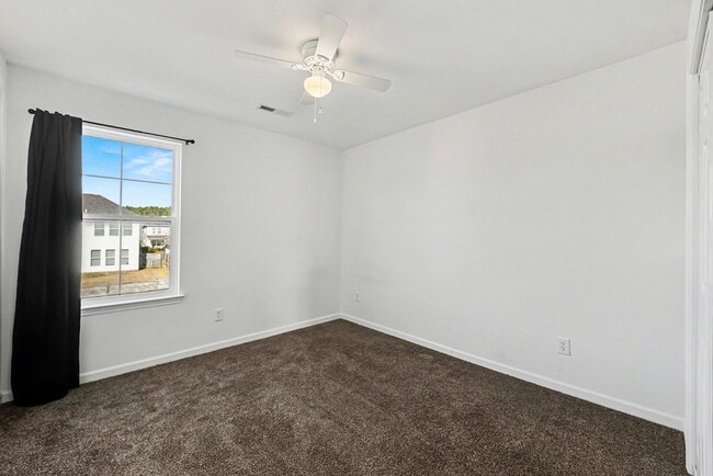 Building Photo - 146 Woodbrook Way