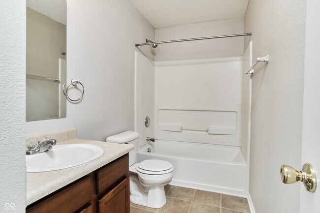 Building Photo - 14169 Clapboard Dr