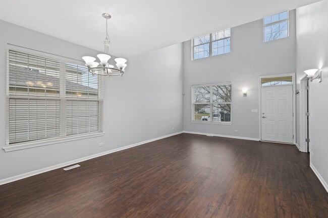 Building Photo - 1876 Bluestem Cir