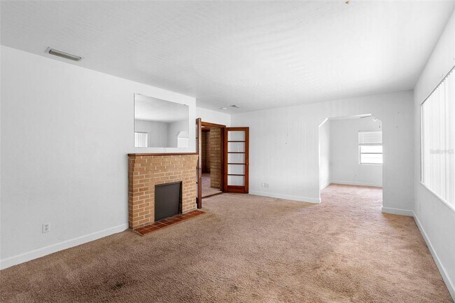 Building Photo - 510 Old Daytona Rd