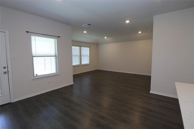 Building Photo - 11217 W Pond Dr