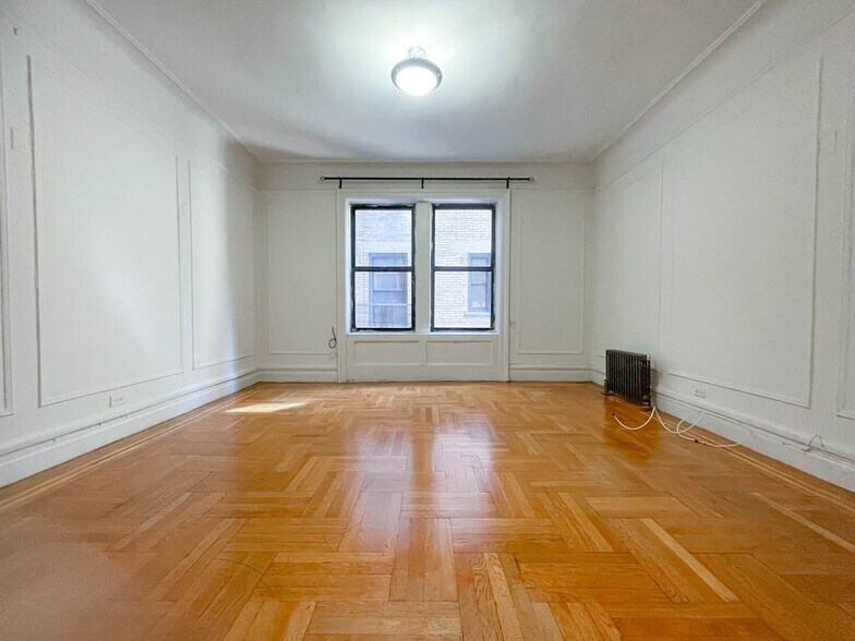 Primary Photo - 664 W 163rd St