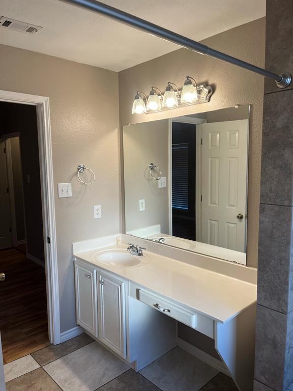 Building Photo - 612 Crystal Brook Dr