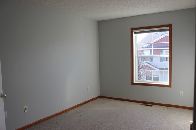 Building Photo - End Unit Townhouse