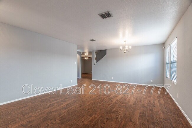 Building Photo - 5818 Sherbrooke Oak