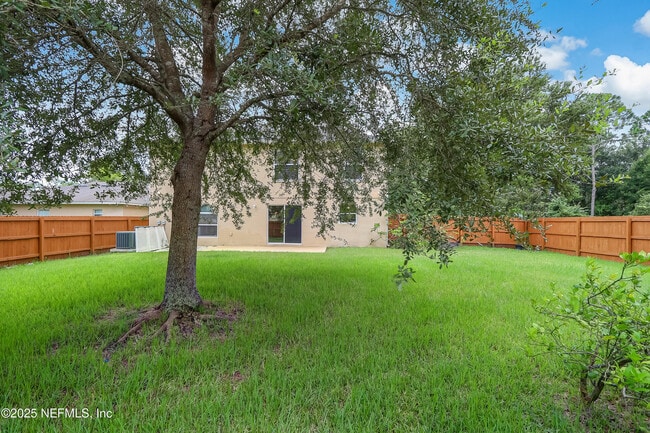 Building Photo - 172 King Arthur Ct