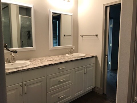 Building Photo - 123 S 7th St