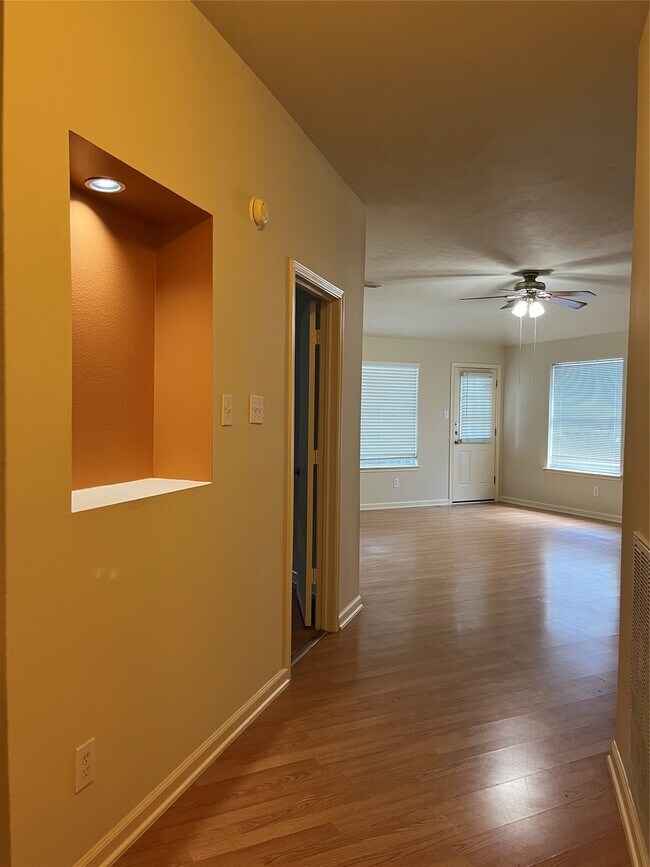 Building Photo - 17314 Glenmorris Dr