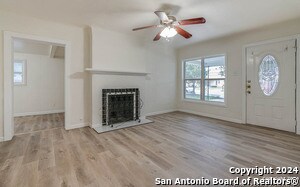 Building Photo - 2626 W Mistletoe Ave