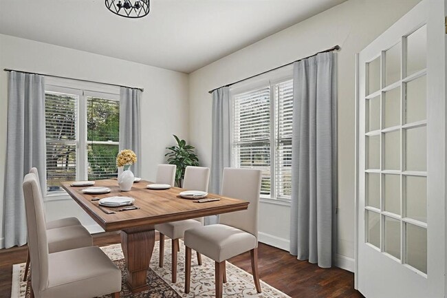 Building Photo - 308 Taylor Rd