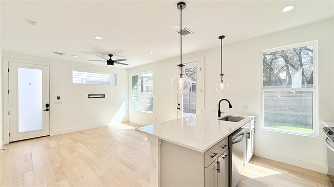 Building Photo - 3417 Elija St