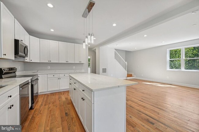 Building Photo - 2430 Harris Mill Rd