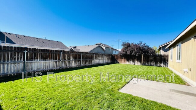 Building Photo - 5718 Westport Ln