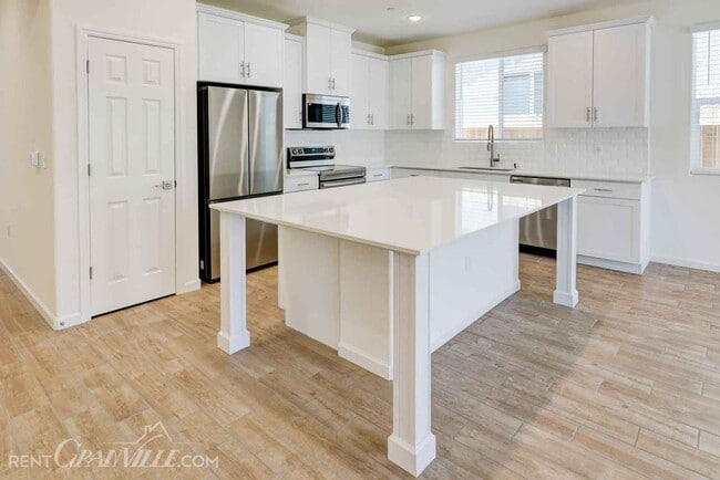Building Photo - Brand New Home in Riverstone