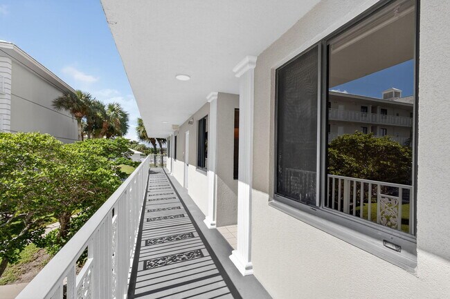 Building Photo - 2581 Village Blvd