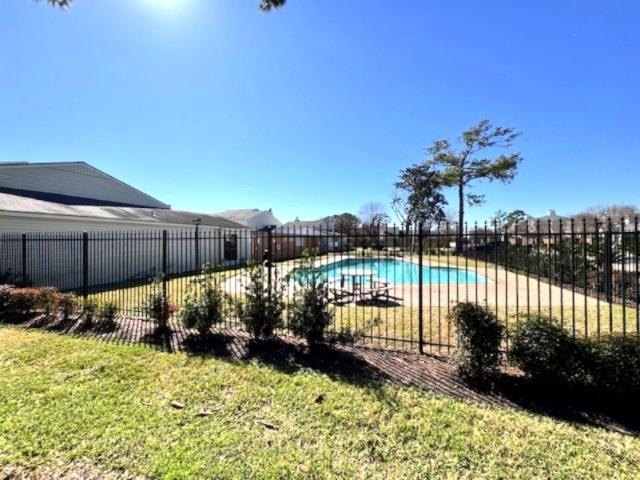 Building Photo - 6401 Deihl Rd