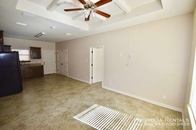 Building Photo - Stewart Landing Apartments - Large Backyard