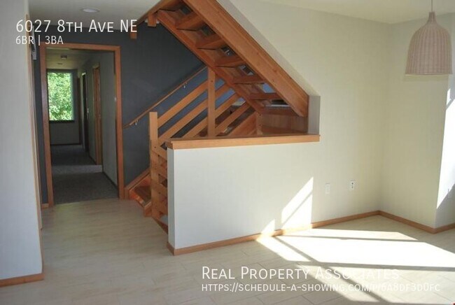 Building Photo - 6027 8th Ave NE