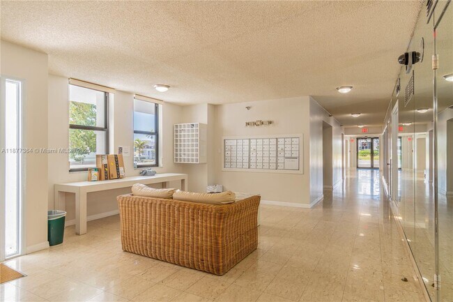 Building Photo - 1500 N Ocean Blvd