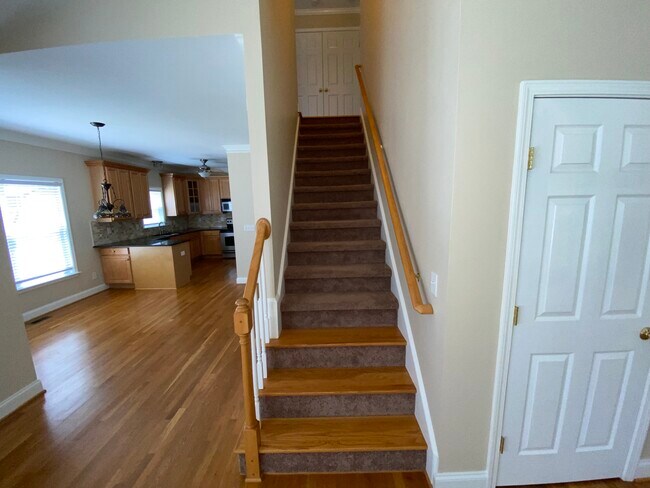 Building Photo - 100 Savannah Meadows Dr