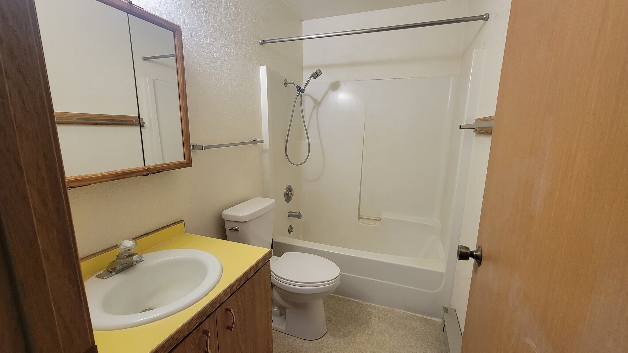 Building Photo - 1330 Linda Ln