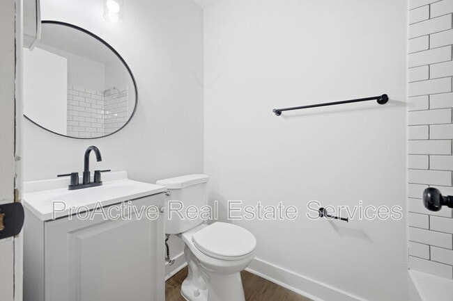 Building Photo - 2065 E Ocean View Ave