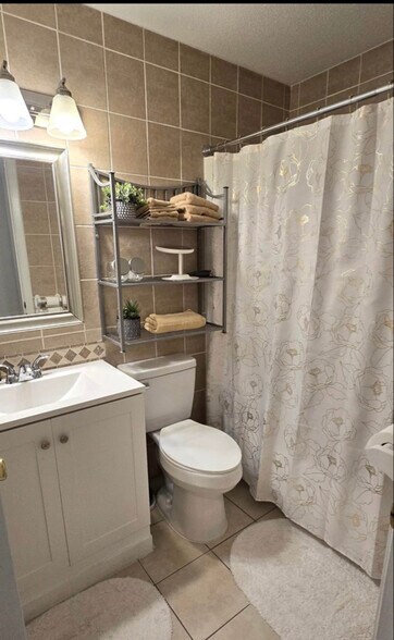 Building Photo - 294 Berkshire Ln