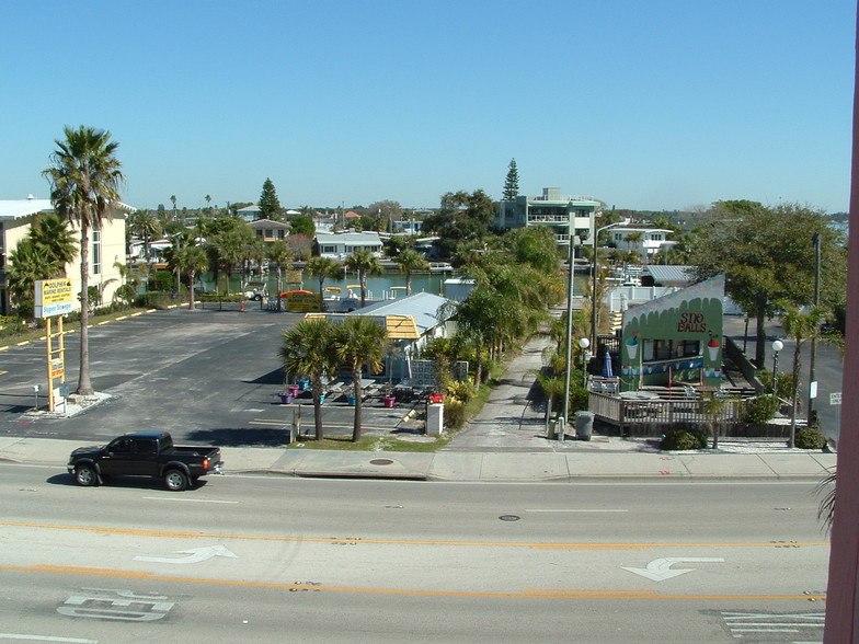 Looking across Gulf Blvd - 11000 Gulf Blvd