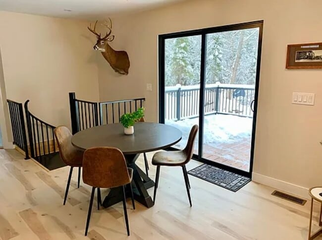 Building Photo - 249 New Hampshire Rte 103