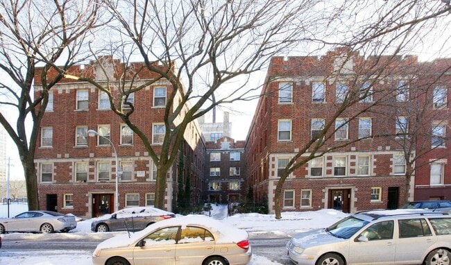 Building Photo - 845 W Agatite Ave