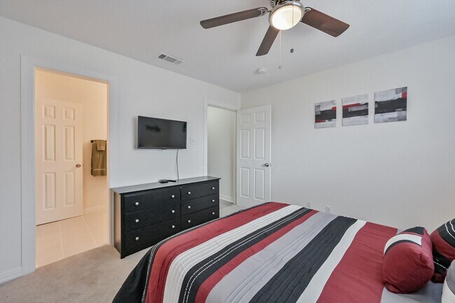 Building Photo - FULLY FURNISHED Grand Prairie 4 Bedroom Home