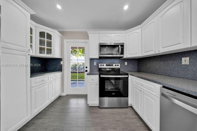 Building Photo - 11351 SW 63rd Terrace