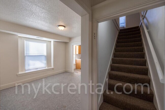 Building Photo - 4306 Fisher St