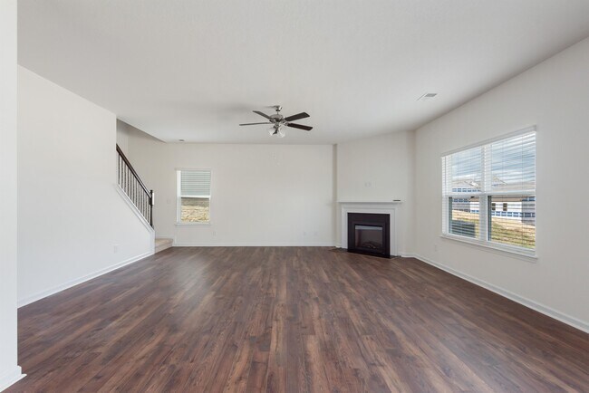 Building Photo - 112 Kaley Ln