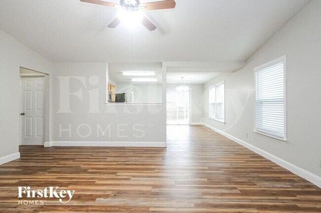Building Photo - 969 Stonehurst Dr