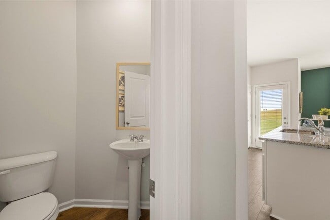 Building Photo - 811 Grovebury Ct