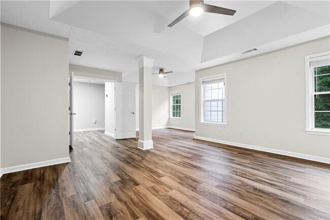 Building Photo - 2235 Grand Jct