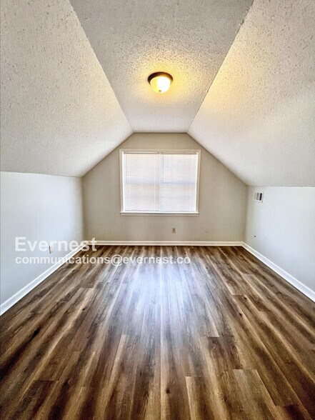 Building Photo - 6630 Hampstead Cove