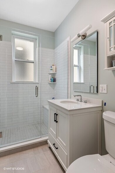 Building Photo - 935 Judson Ave