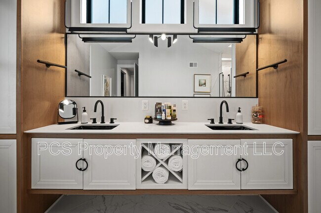 Building Photo - 3618 Graythorne Dr
