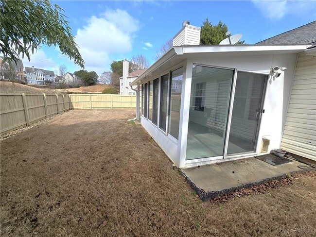 Building Photo - 4060 Crescent Walk Ln NE